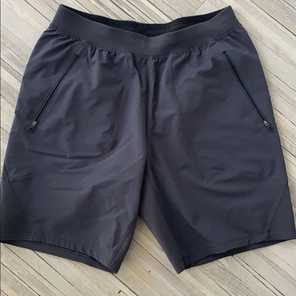 Lululemon Short - 9” - no liner